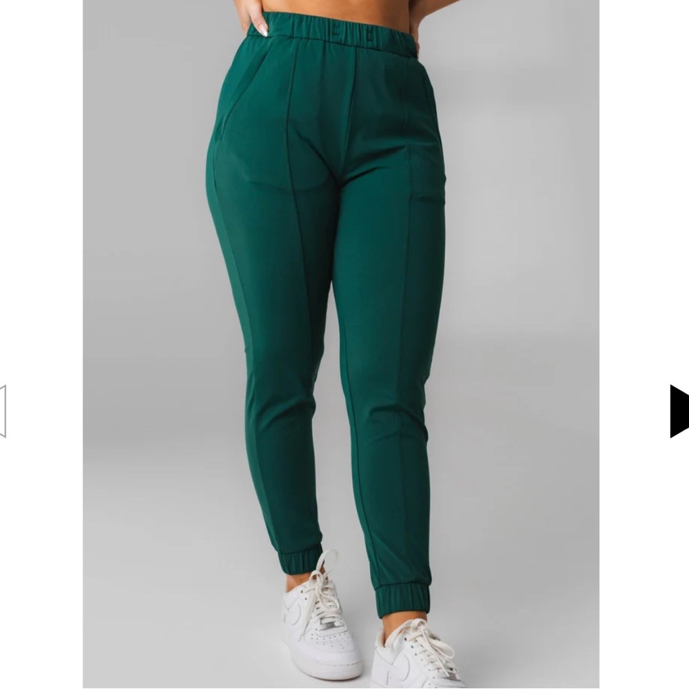 Vitality Nomad® Jogger - Evergreen - Size M